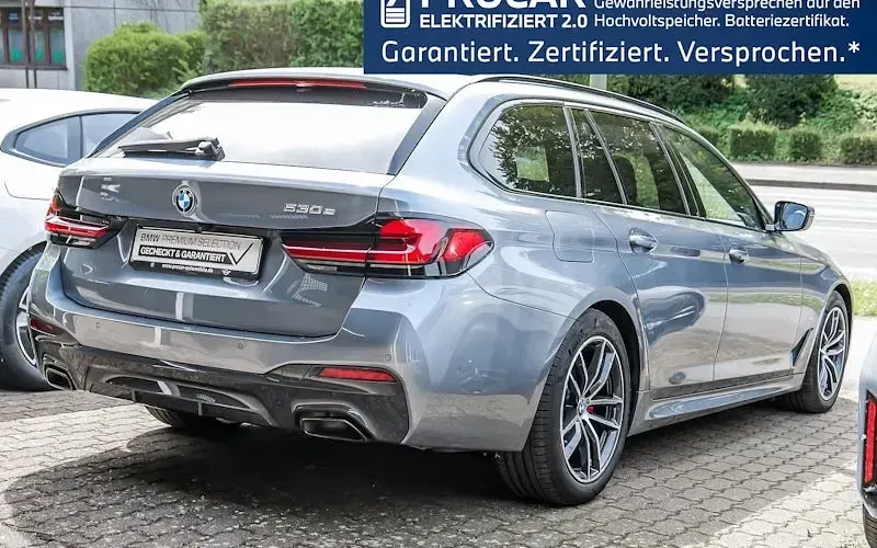 Gebraucht BMW 520 Shadowline 184 PS (135 kW) 2021 Grau Kombi