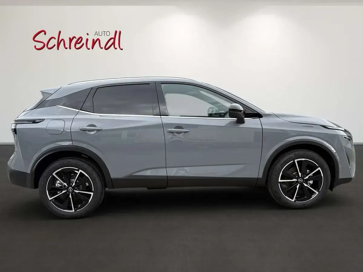 Neu Nissan Qashqai Tekna 158 PS (116 kW) 2026 Ceramic grey SUV