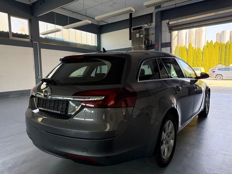 Gebraucht Opel Insignia Edition 136 PS (100 kW) 2017 Grau Kombi