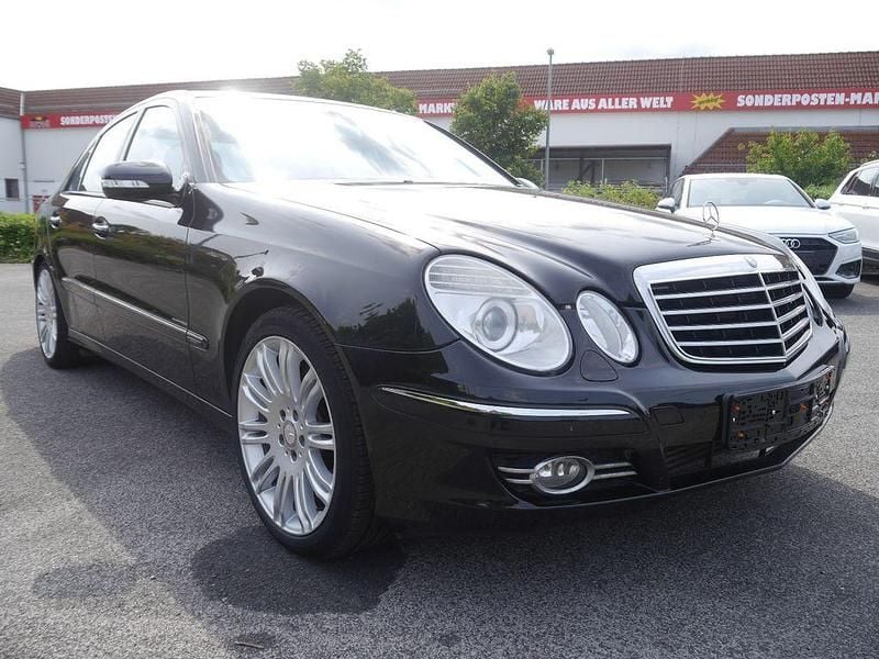 Schwarz Gebraucht 2008 Mercedes E220 Avantgarde Limousine | 4.999 € (Fairer Preis) - Bild 1/4
