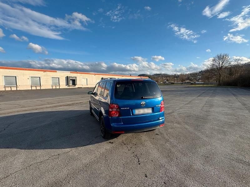 Używany VW Touran 140 KM (102 kW) 2008 Niebieski Minivan