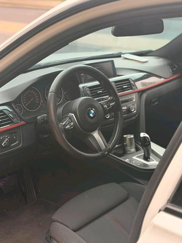 Gebraucht BMW 318 M Performance 220 PS (161 kW) 2012 Weiß Limousine