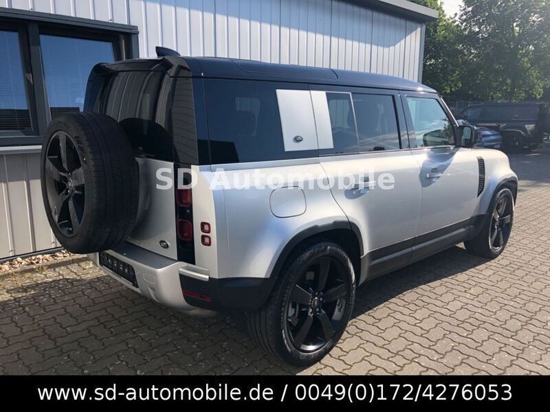 Gebraucht Land Rover Defender Black Edition 241 PS (177 kW) 2020 Indus silver SUV