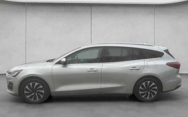 Gebraucht Ford Focus Titanium 125 PS (91 kW) 2024 Grau Kombi