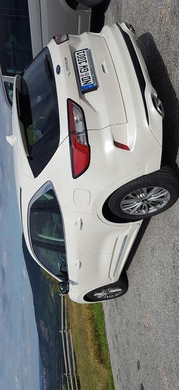 Schwarz Gebraucht 2020 Ford Kuga Vignale SUV | 19.900 € (Fairer Preis) - Bild 1/1