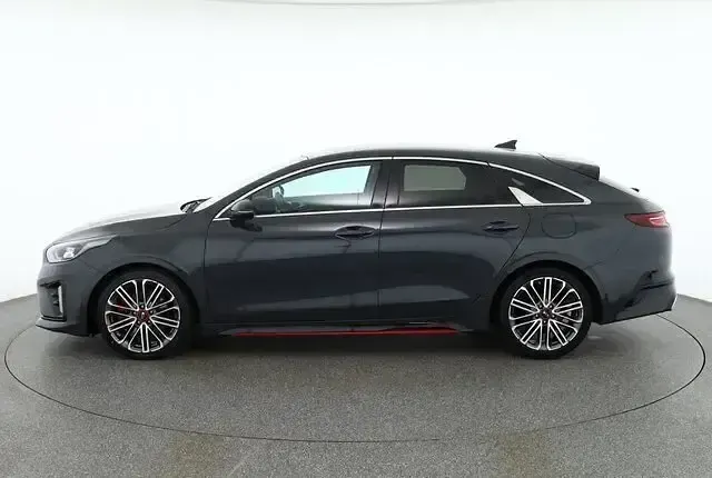 Gebraucht Kia ProCeed GT 204 PS (150 kW) 2021 Grau Kombi