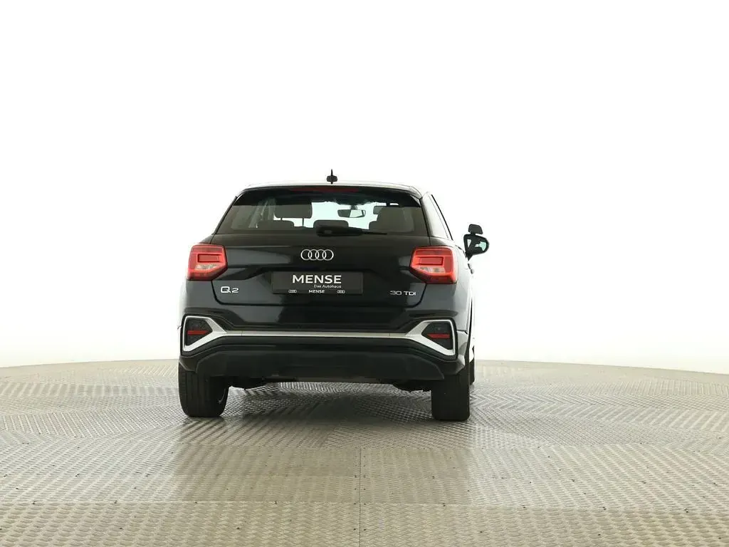 Gebraucht Audi Q2 S-Line 116 PS (85 kW) 2023 Mythosschwarz SUV
