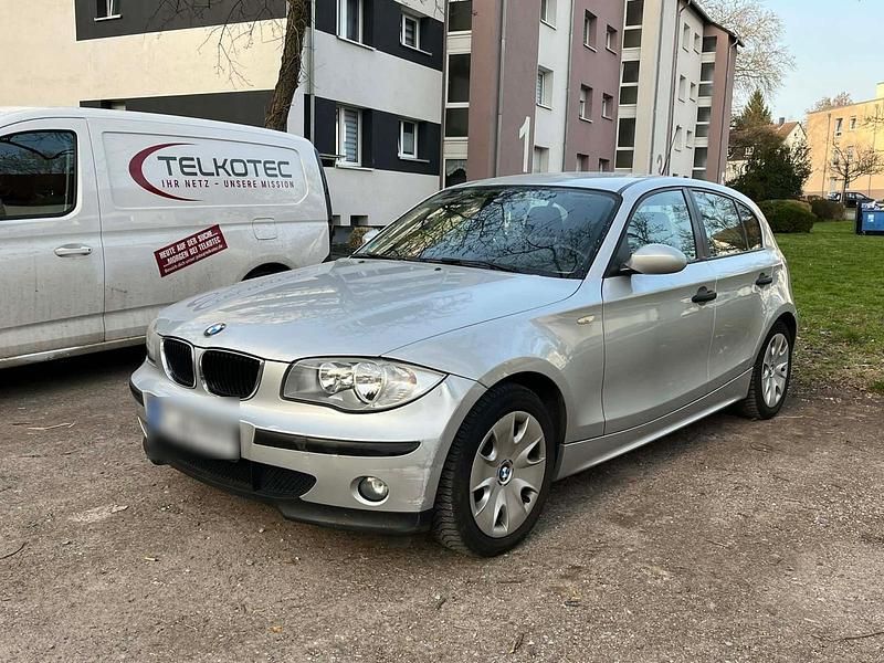 Gebraucht BMW 116 116 PS (85 kW) 2006 Andere farben Kleinwagen