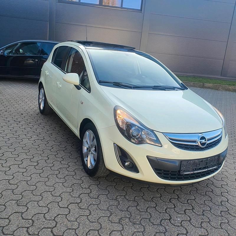 Second-hand Opel Corsa 86 CP (63 kW) 2012 Alb Hatchback