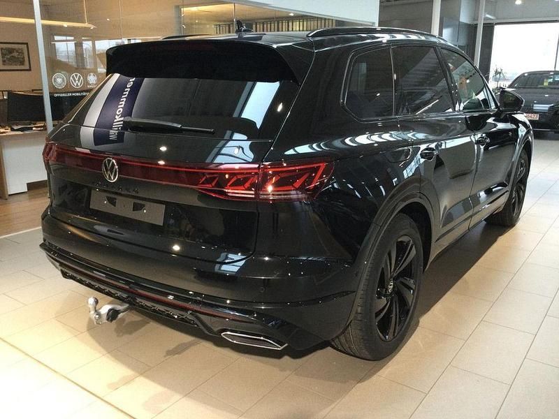 Neu VW Touareg Style 286 PS (210 kW) 2026 Grenadillschwarz SUV