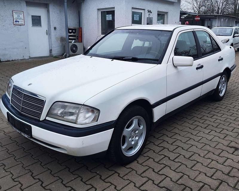 Other Gebraucht 1996 Mercedes C180 Classic Limousine | 1.500 € - Bild 1/4