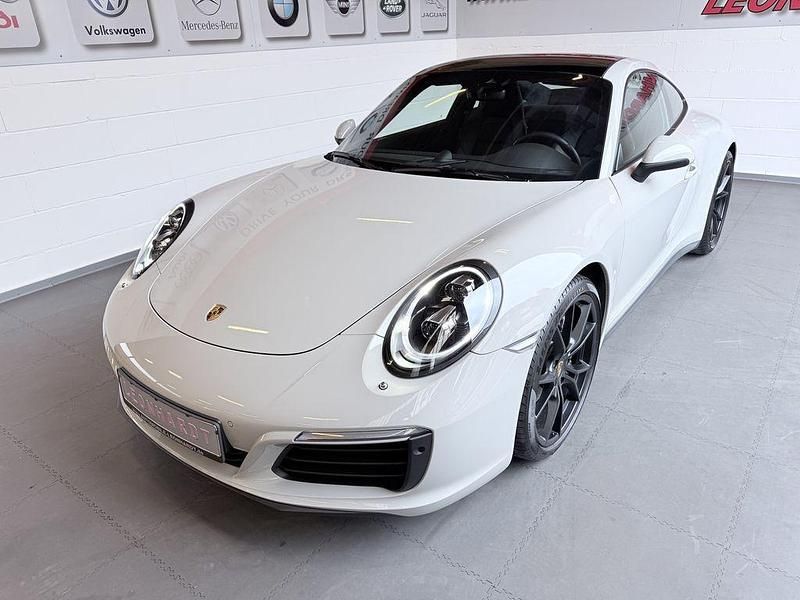 Grau Gebraucht 2018 Porsche 911 Carrera 4 Coupé | 96.991 € (Fairer Preis) - Bild 1/4
