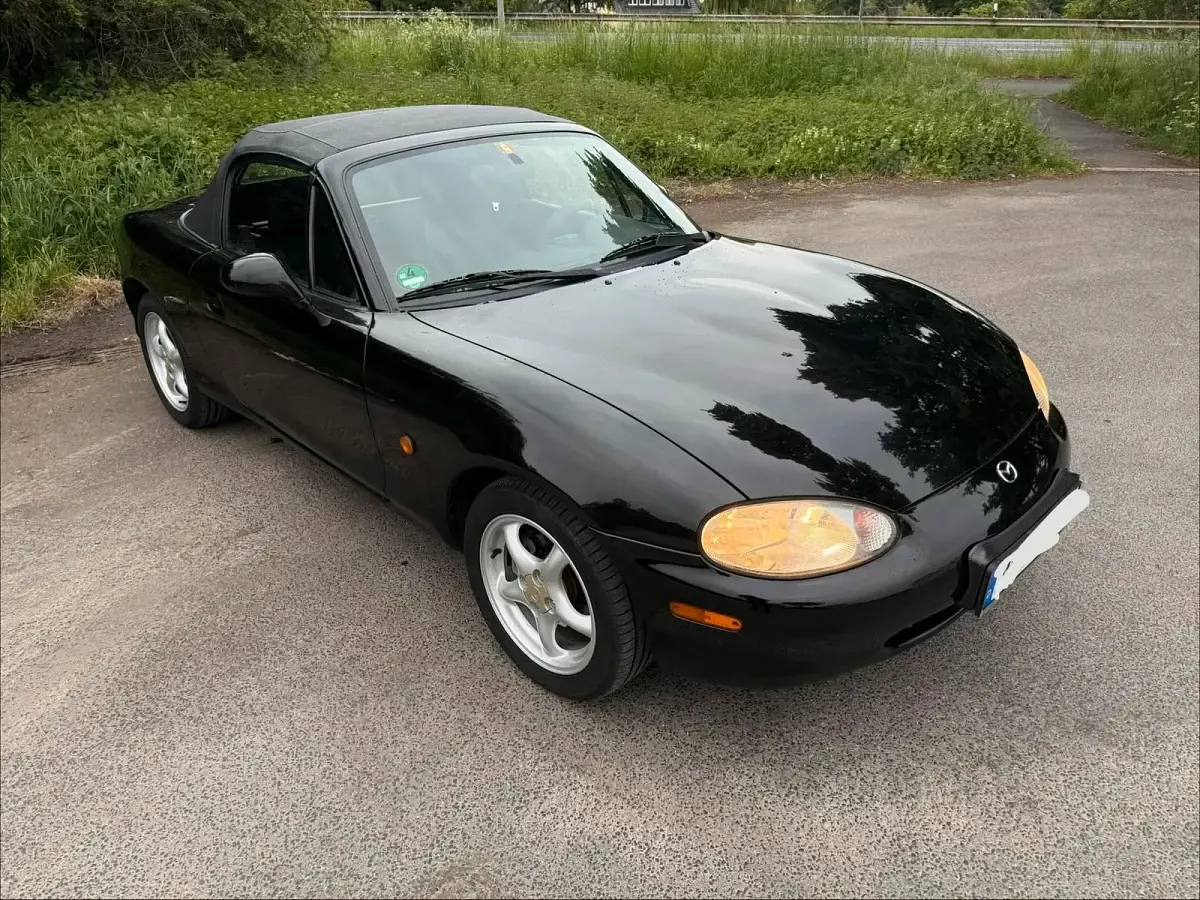 Occasion Mazda MX5 110 ch (80 kW) 1999 Noir Cabriolet