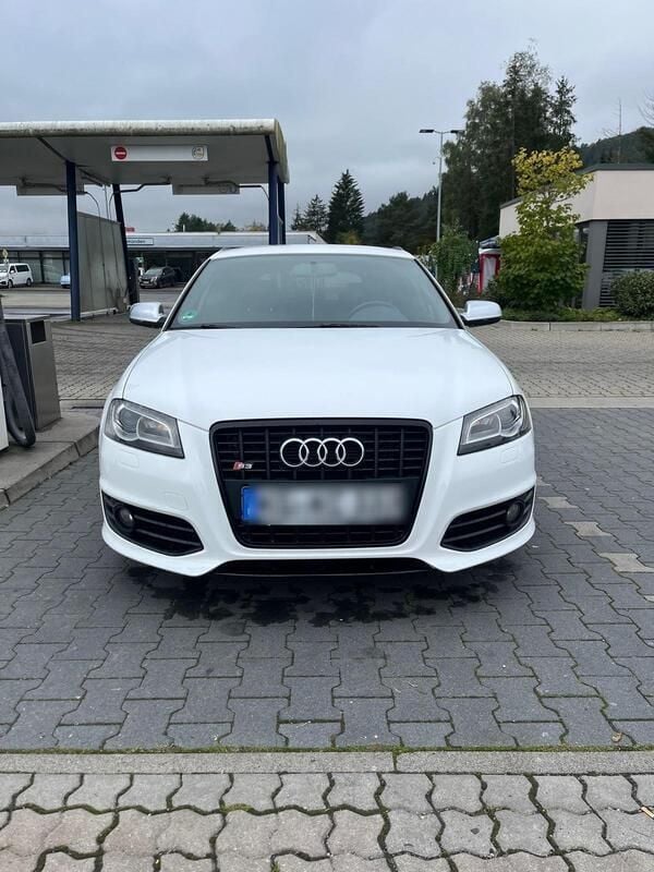 Weiß Gebraucht 2010 Audi S3 Limousine | 14.000 € - Bild 1/4