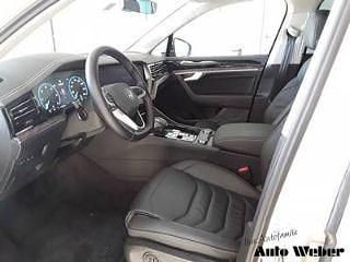 Gebraucht VW Touareg Elegance 231 PS (169 kW) 2025 Beige SUV