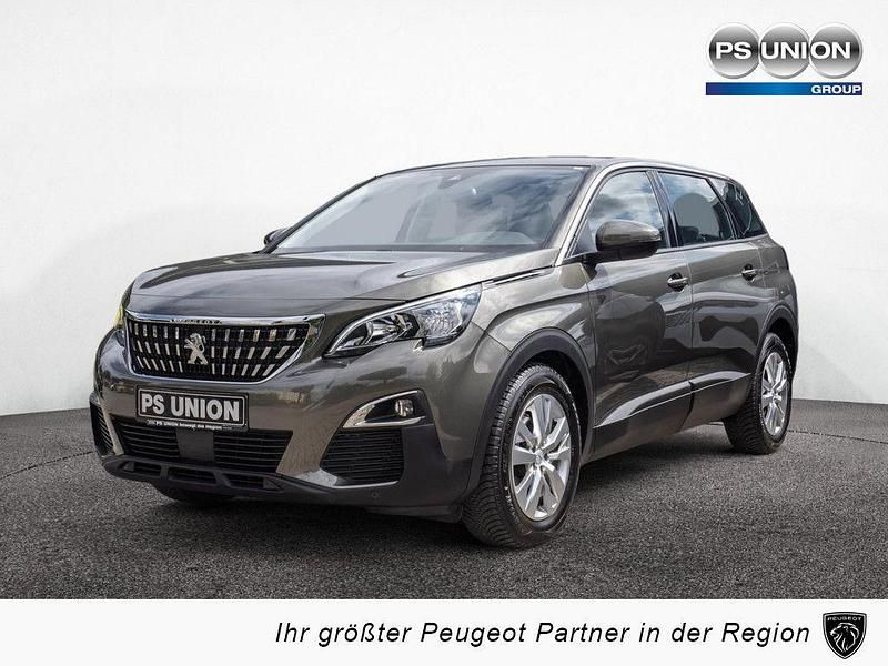 Grau Gebraucht 2021 Peugeot 5008 Active Van / Kleinbus | 21.300 € (Superpreis) - Bild 1/4
