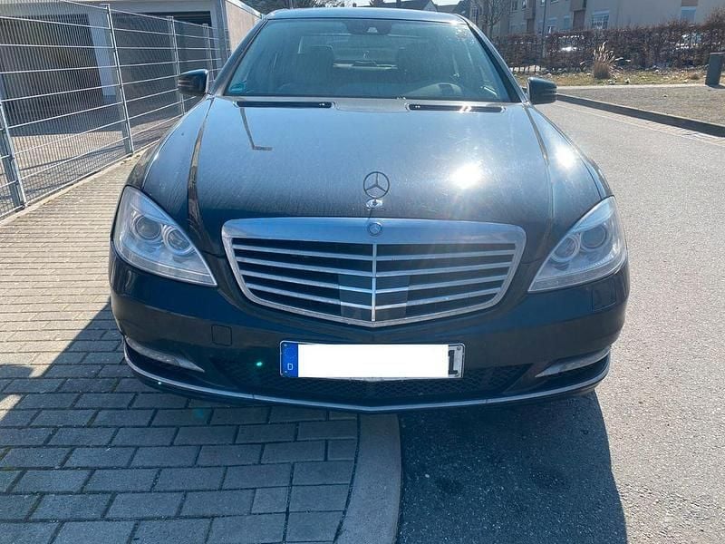Gebraucht Mercedes S350 258 PS (189 kW) 2012 Schwarz Limousine