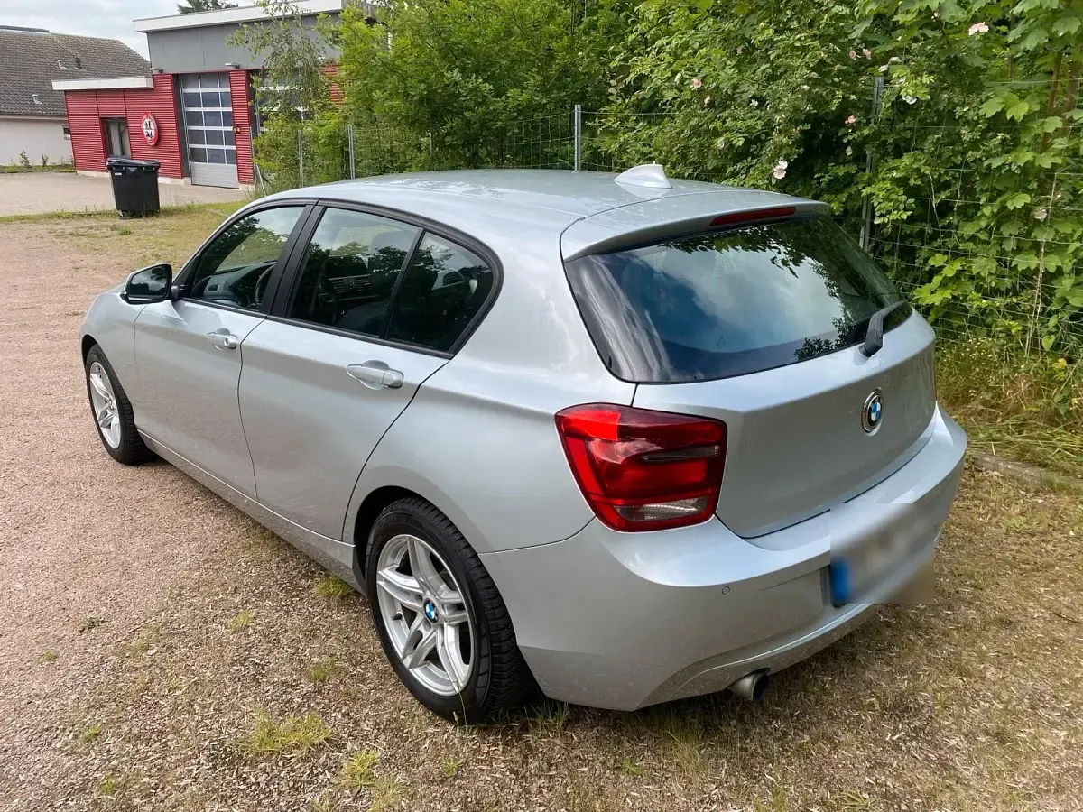 Gebraucht BMW 116 136 PS (100 kW) 2012 Silber Kleinwagen