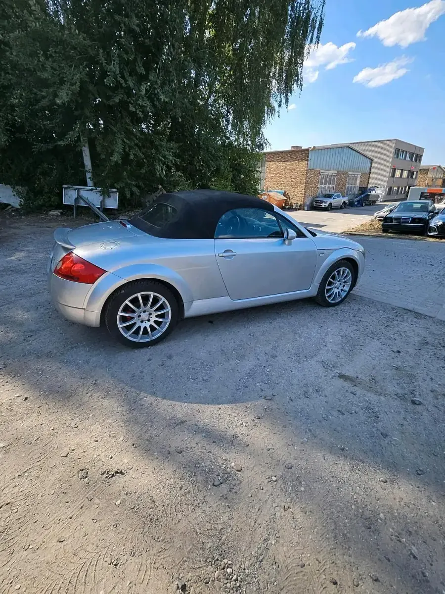 Gebraucht Audi TT Roadster 180 PS (132 kW) 2001 Silber Cabrio