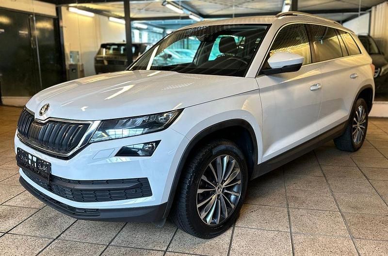 Weiß Gebraucht 2020 Skoda Kodiaq Ambition SUV | 23.950 € (Guter Preis) - Bild 1/4