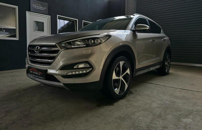 Gebraucht Hyundai Tucson Premium 177 PS (130 kW) 2017 Gold SUV