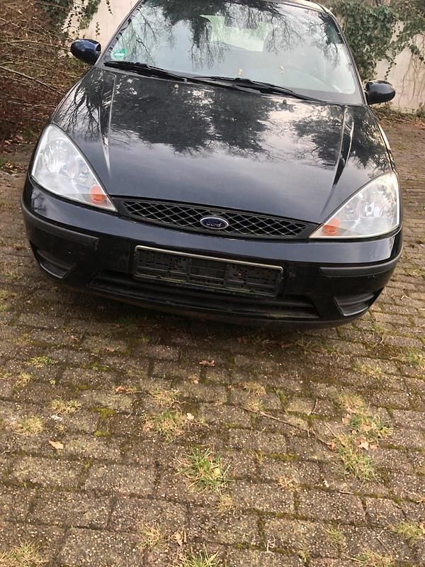 Gebraucht Ford Focus 100 PS (73 kW) 2004 Schwarz Limousine