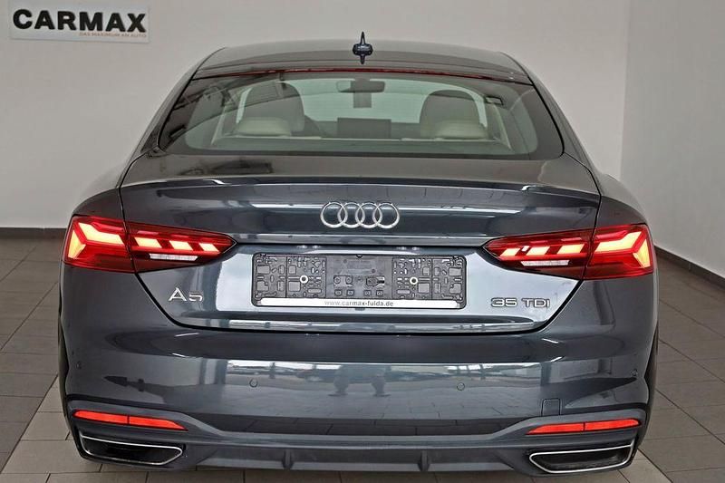 Gebraucht Audi A5 Sportback Basis 163 PS (119 kW) 2020 Manhattangrau metallic (metallic) Kleinwagen