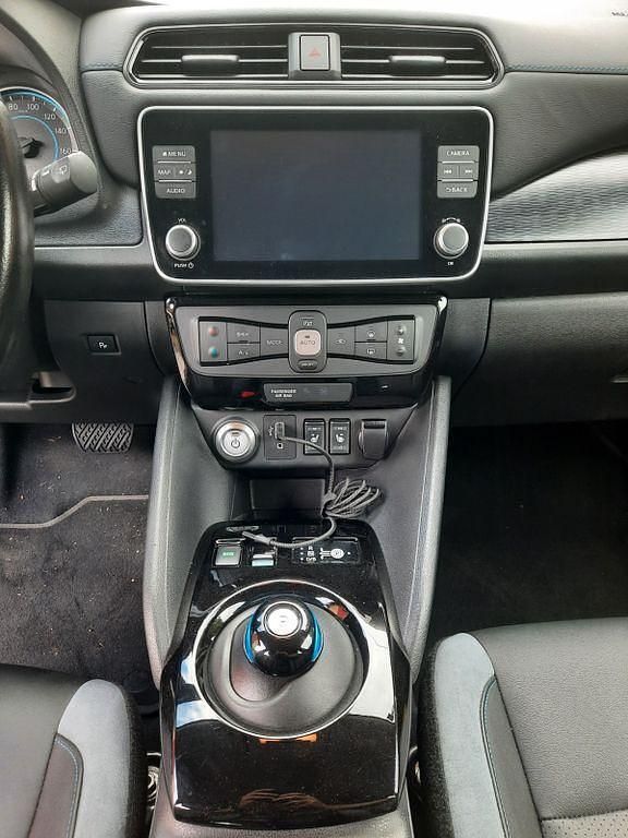 Gebraucht Nissan Leaf Tekna 110 kW (150 PS) 2020 Schwarz Kleinwagen