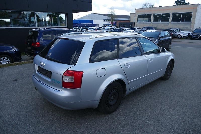 Gebraucht Audi A4 102 PS (75 kW) 2003 Silber Kombi