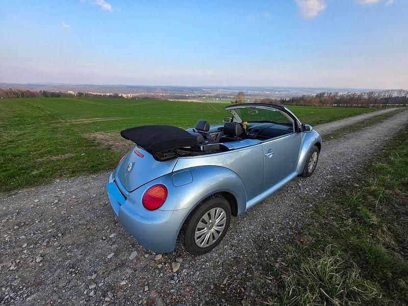 Gebraucht VW New Beetle Highline 116 PS (85 kW) 2005 Blau Kleinwagen