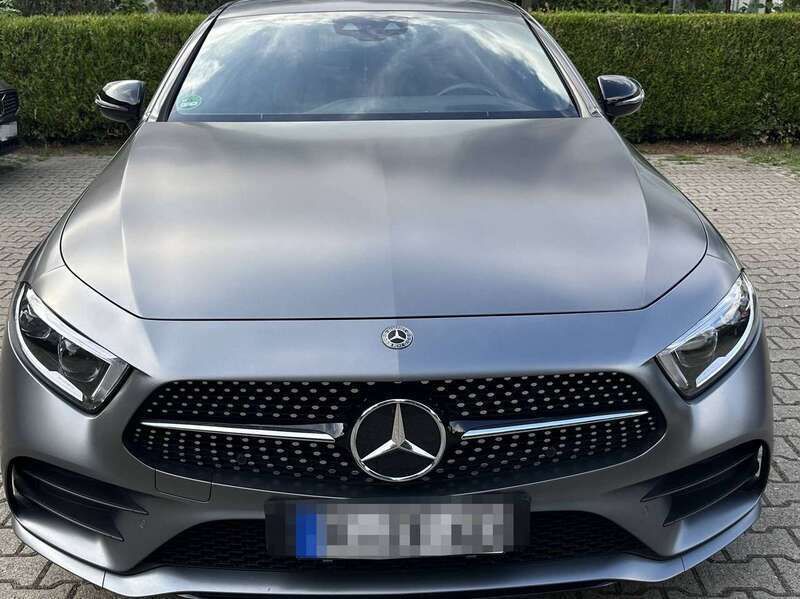 Grau Gebraucht 2019 Mercedes CLS300 AMG line Coupé | 44.900 € (Fairer Preis) - Bild 1/4