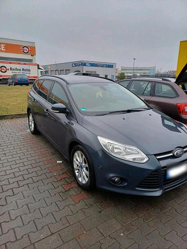 Gebraucht Ford Focus 115 PS (84 kW) 2013 Kombi
