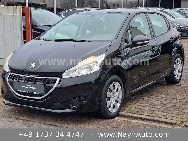 Gebraucht Peugeot 208 Access 68 PS (50 kW) 2013 Schwarz Kleinwagen