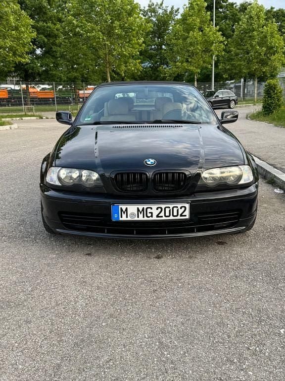 Gebraucht BMW 318 Cabriolet Performance 143 PS (105 kW) 2002 Schwarz Cabrio