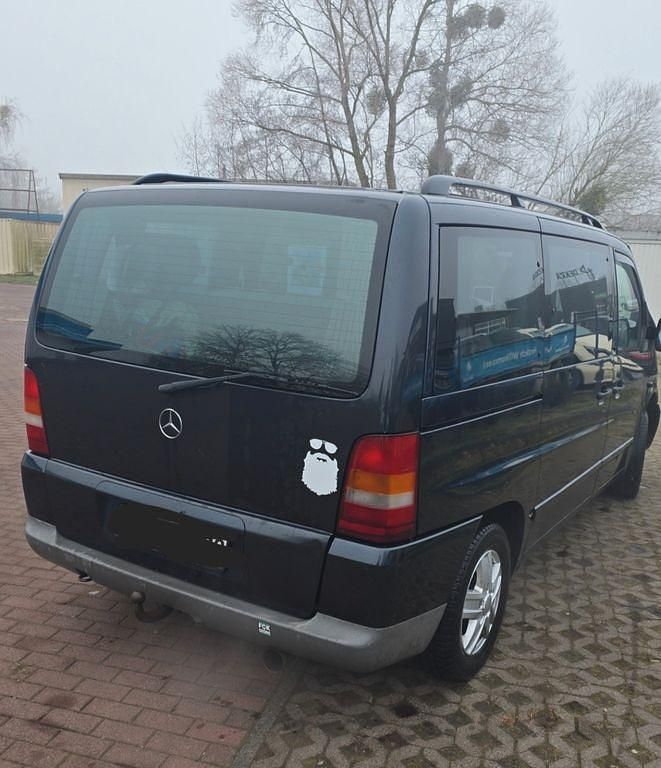 Gebraucht Mercedes Vito 143 PS (105 kW) 1998 Schwarz Van