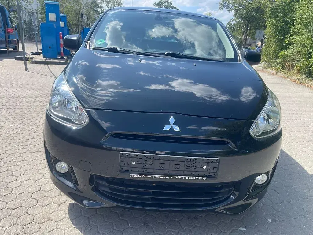Gebraucht Mitsubishi Space Star 80 PS (58 kW) 2014 Schwarz Van / Kleinbus