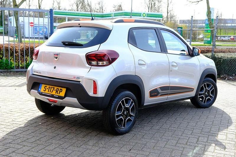 Gebraucht Dacia Spring Comfort Plus 33 kW (45 PS) 2021 Grau Kleinwagen