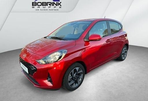 Gebraucht Hyundai i10 Trend 63 PS (46 kW) 2025 Rot Kleinwagen
