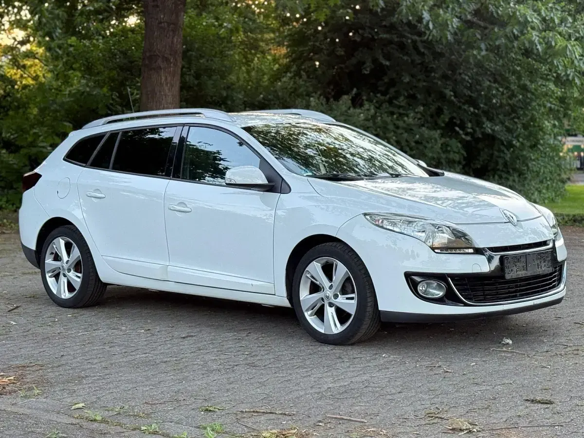 Usata Renault Mégane GrandTour Dynamique 110 CV (80 kW) 2012 Bianco Station wagon