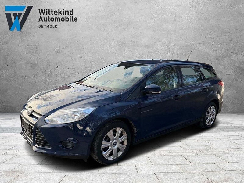 Gebraucht Ford Focus Ambiente 101 PS (74 kW) 2014 Blau Kombi