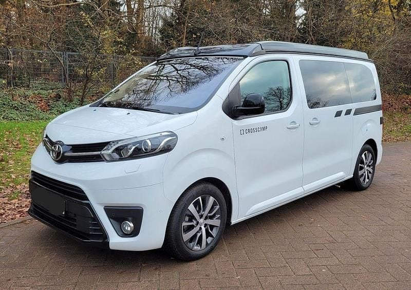 Gebraucht Toyota Proace 177 PS (130 kW) 2024 Weiß Van / Kleinbus