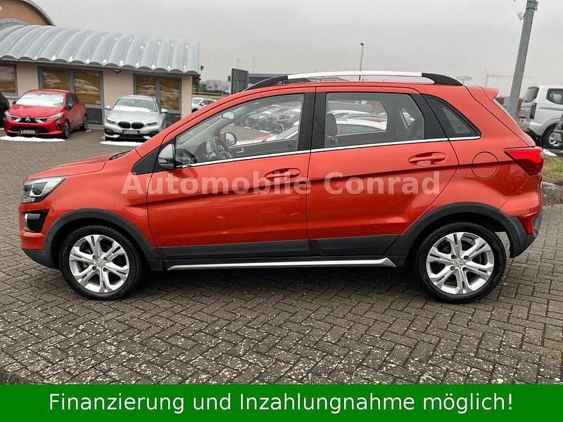 Gebraucht Baic X25 111 PS (81 kW) 2019 Orange Limousine