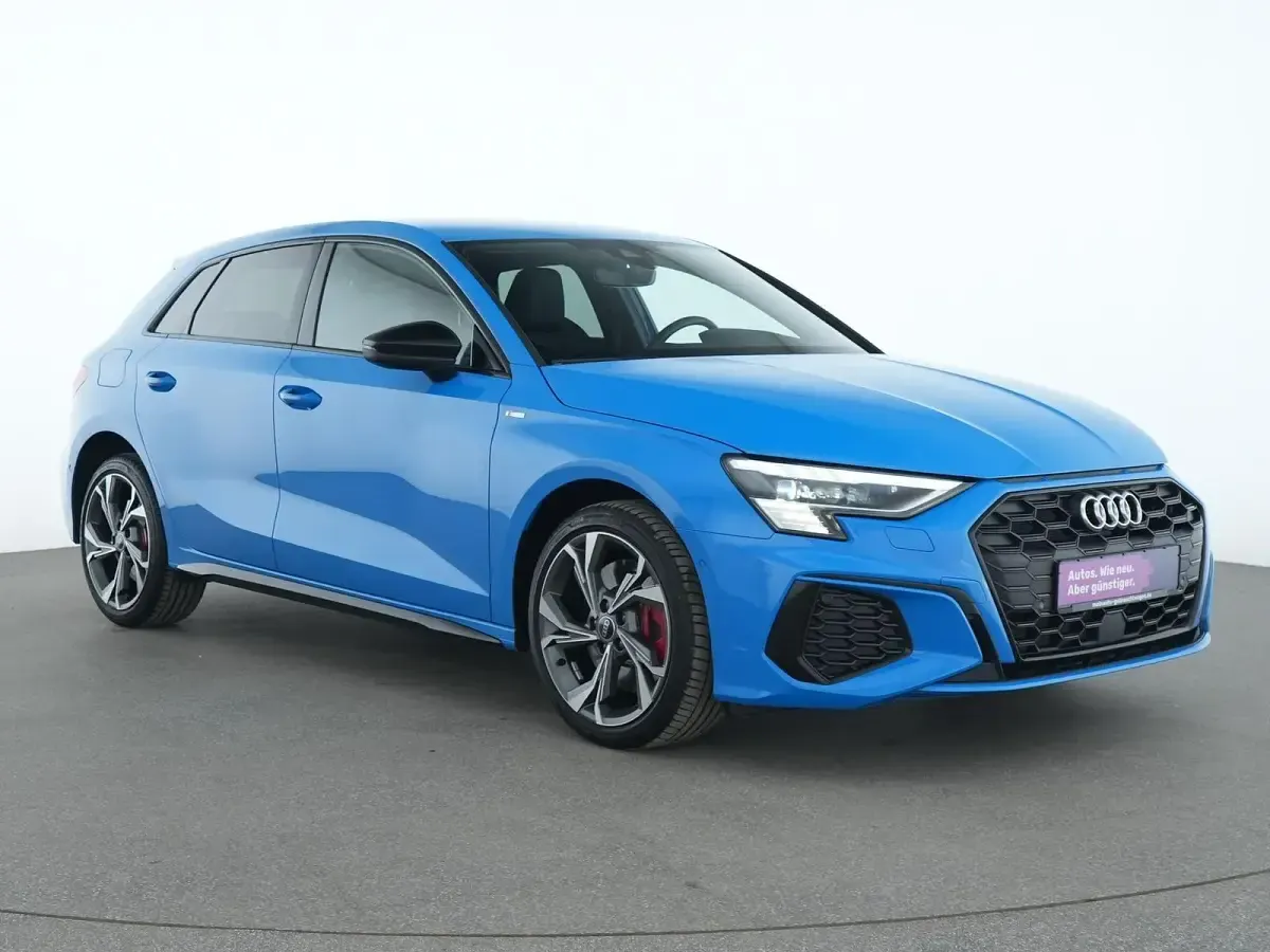 Gebraucht Audi A3 e-tron S-Line 245 PS (180 kW) 2022 Blau Kleinwagen