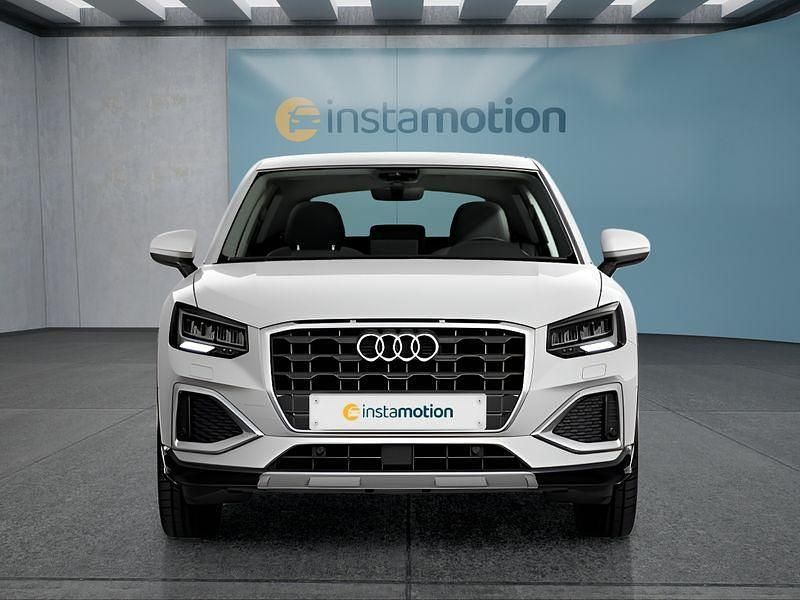 Weiß Gebraucht 2023 Audi Q2 Advanced SUV | 23.449 € (Teuer) - Bild 1/4
