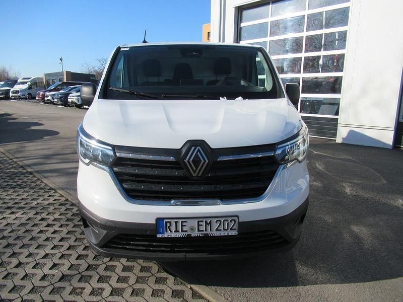 Gebraucht Renault Trafic Komfort 150 PS (110 kW) 2024 Van / Kleinbus