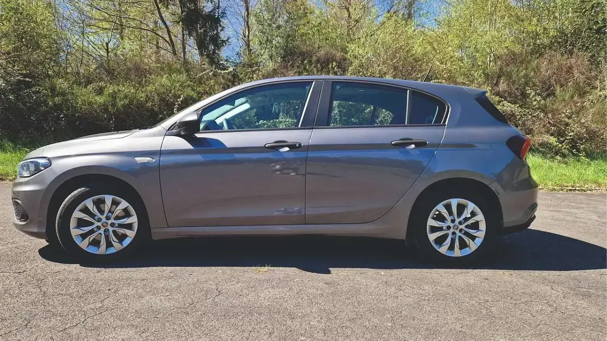 Gebraucht Fiat Tipo Pop 95 PS (69 kW) 2018 Grau Limousine
