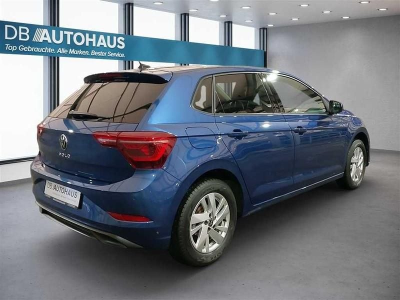 Gebraucht VW Polo Style 110 PS (80 kW) 2024 Blau Kleinwagen