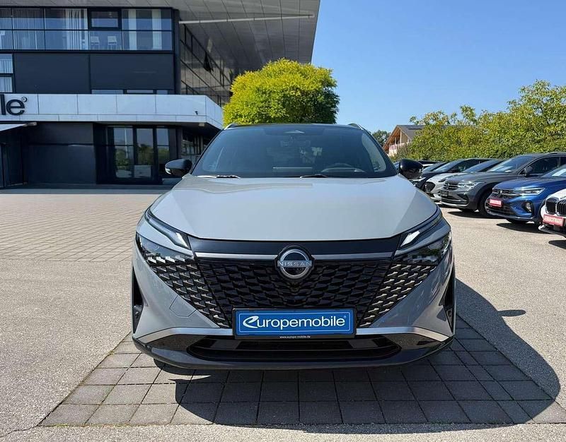 Neu Nissan Qashqai Tekna+ 190 PS (139 kW) 2025 Pearl black SUV