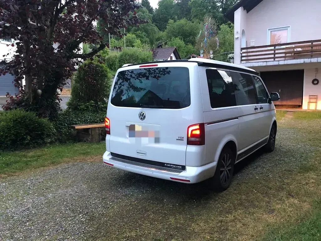 Gebraucht VW California California 140 PS (102 kW) 2015 Weiß Van