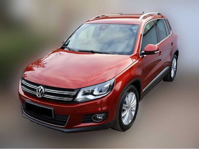 Rot Gebraucht 2015 VW Tiguan LOUNGE SUV | 14.499 € (Guter Preis) - Bild 1/4